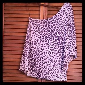 Off shoulder poncho shirt